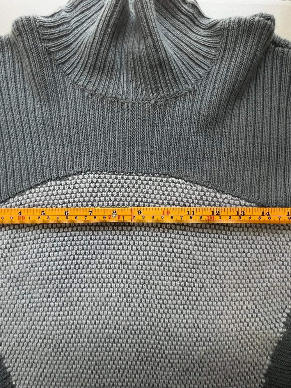 Lululemon Gray Warm & Restore Merino Wool Turtleneck Sweater Size 4